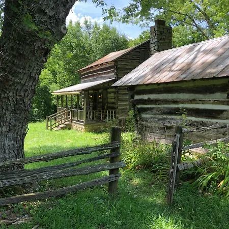 Smoky Mountain Romantic Handcrafted Cabins